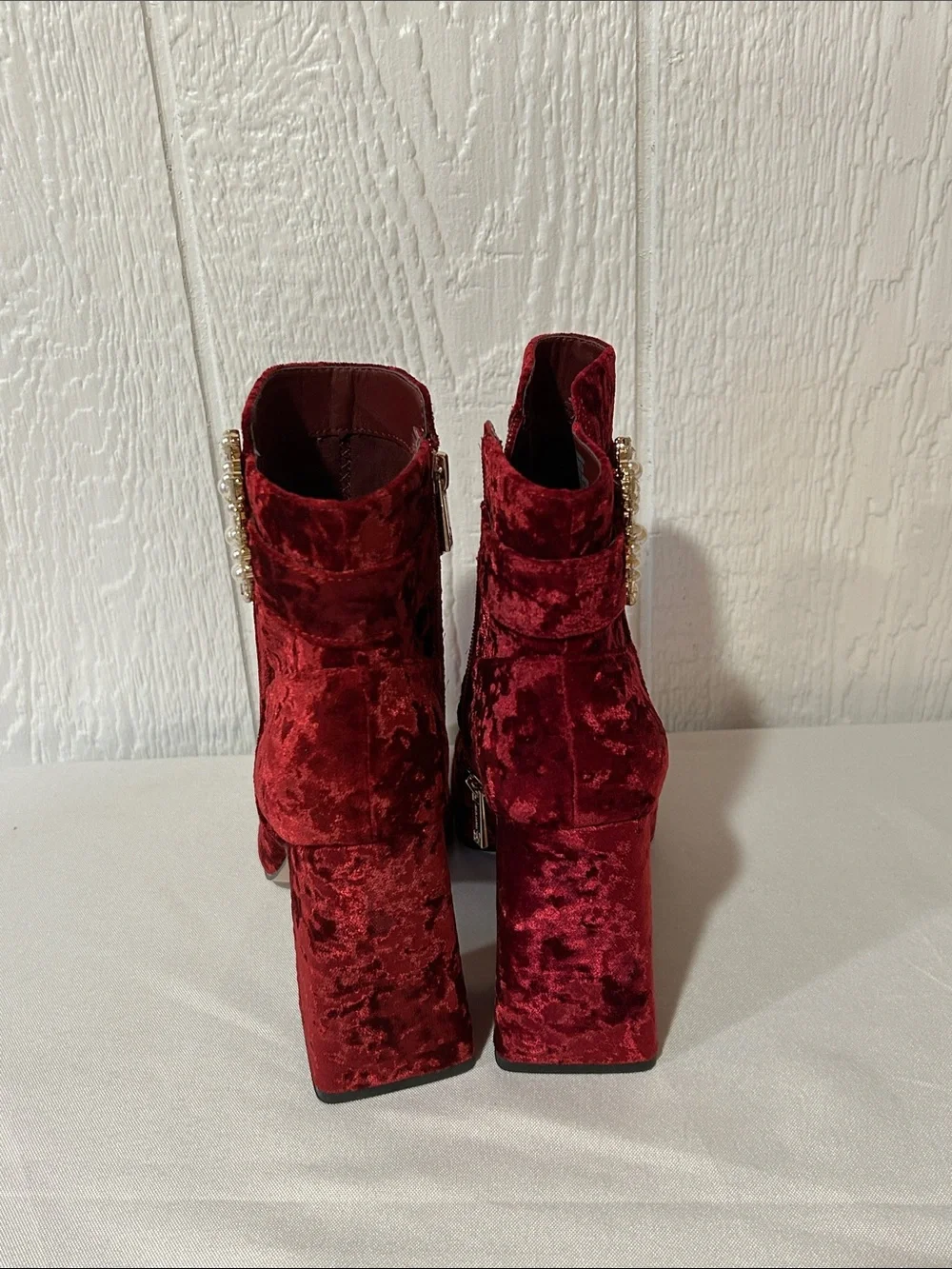 Jessica Simpson rich velvet